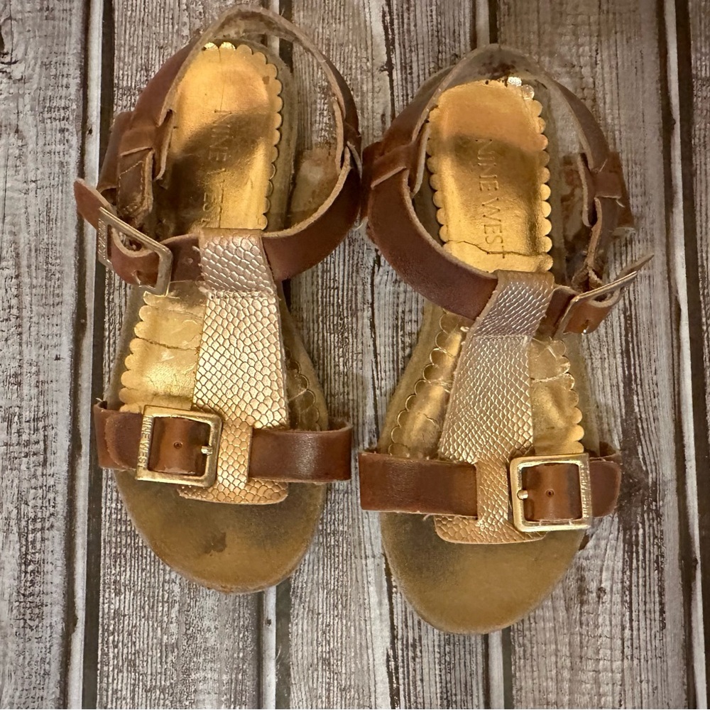 Nine West strappy brown sandals size 11 (little girl)